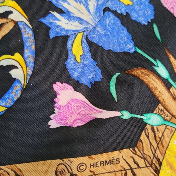 HERMES SILK SCARF PIERRES d' ORIENT et OCCIDENT - Picture 8 of 8